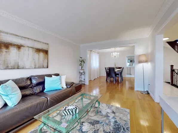 32 Subrisco Ave, Richmond Hill, ON