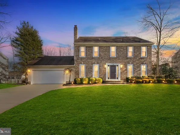 20 Burnham Ln, Voorhees, NJ 08043