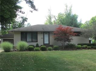 21519 Willow Ln, Strongsville, OH 44136