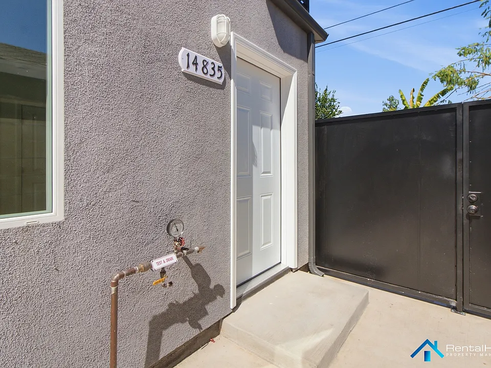 14835 Nordhoff St