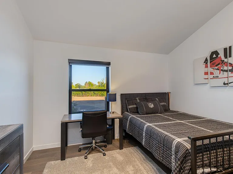 1341 E Pomelo Grove Ln — Photo 12