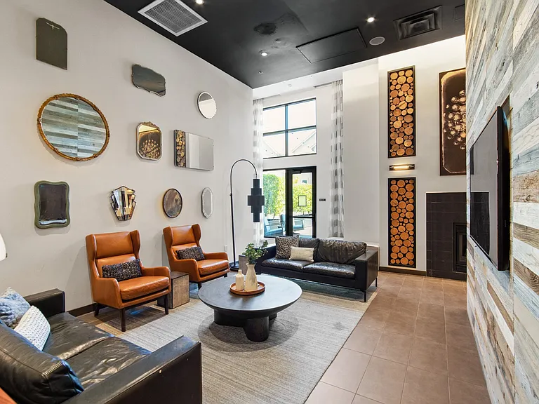 Common Area with Television and Couches at Aventine Apartments in Hercules, CA 94547