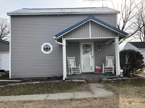 262 Front St, Pettisville, OH 43553