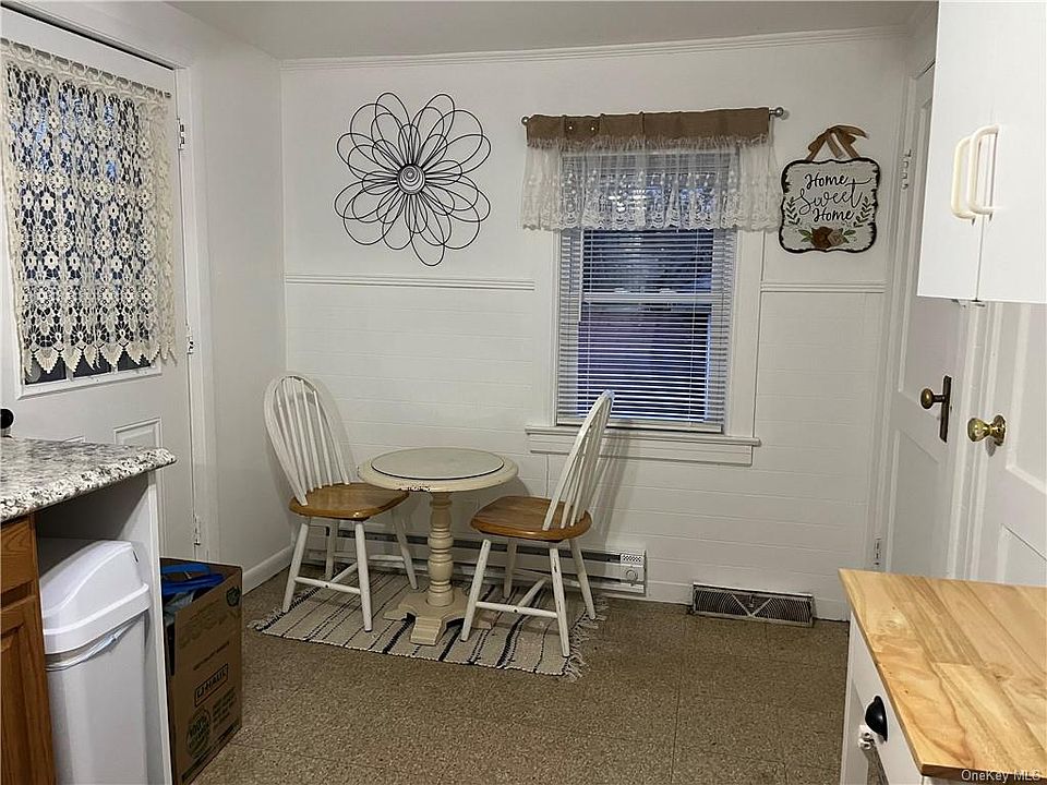 102 Sullivan St 2, Wurtsboro, NY 12790 Zillow