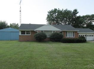 8678 Saginaw St, Birch Run, MI 48415