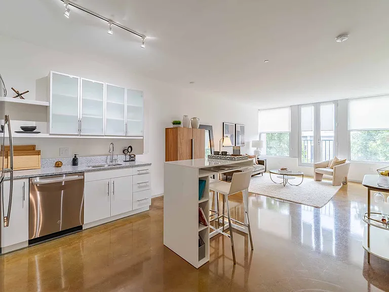 Mezzo Design Lofts — Photo 11