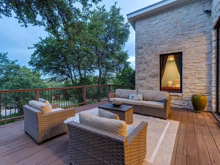 2102 Paisano Rd — Photo 9