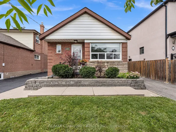 50 Joanith Dr, Toronto, ON M4B 1S7