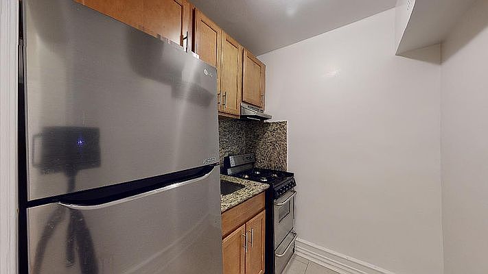 1st image of 338 E 70th St APT 1A