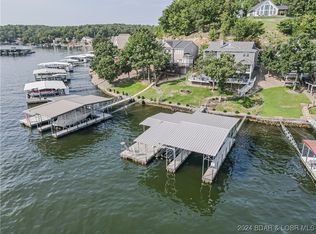 311 Cimmaron Bay Cir, Sunrise Beach, MO 65079