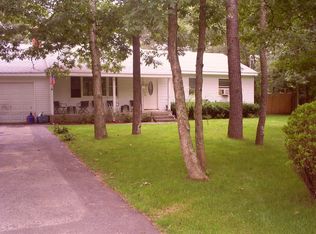 426 Brookhaven Ave, Riverhead, NY 11901