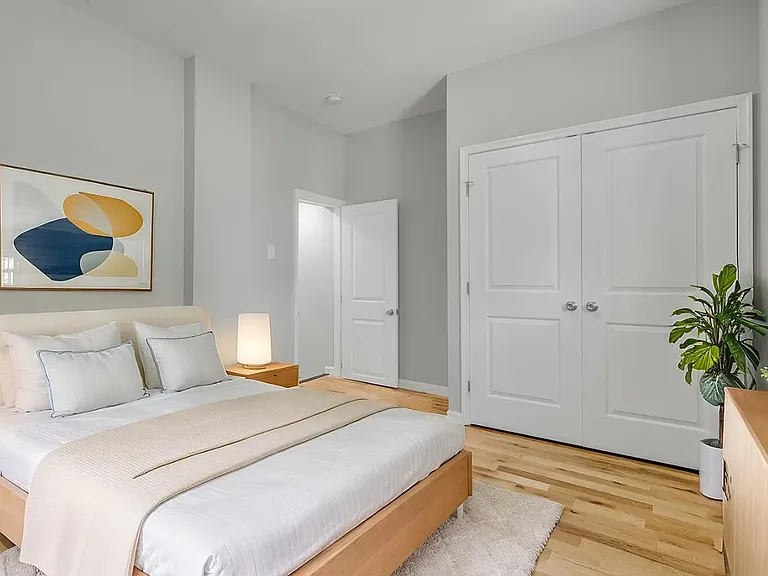 410 Diamond St. — Photo 2
