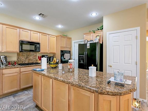 5th image of 4442 Prada Pl