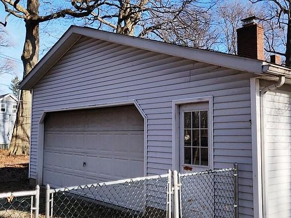 2nd image of 6185 Maxwell Dr