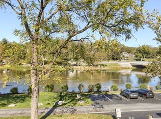 2 Stone Spring Ln APT 3, Camp Hill, PA 17011