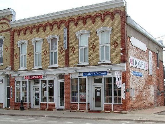 5th image of 123 Ann St