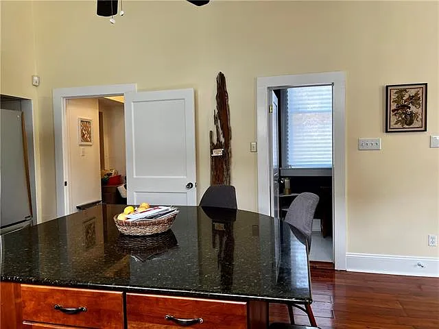 2126 Dublin St — Photo 13