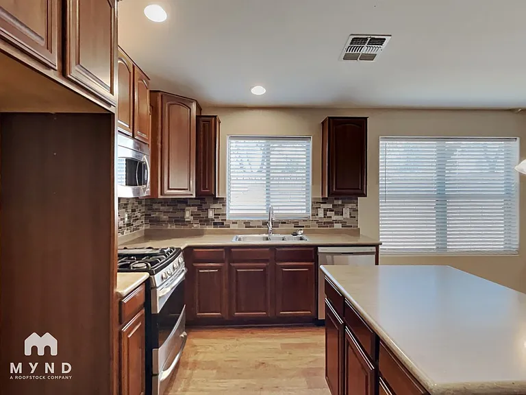 4265 E Bonanza Rd — Photo 13