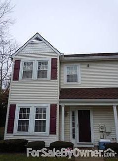1st image of 64 Stratford Cres