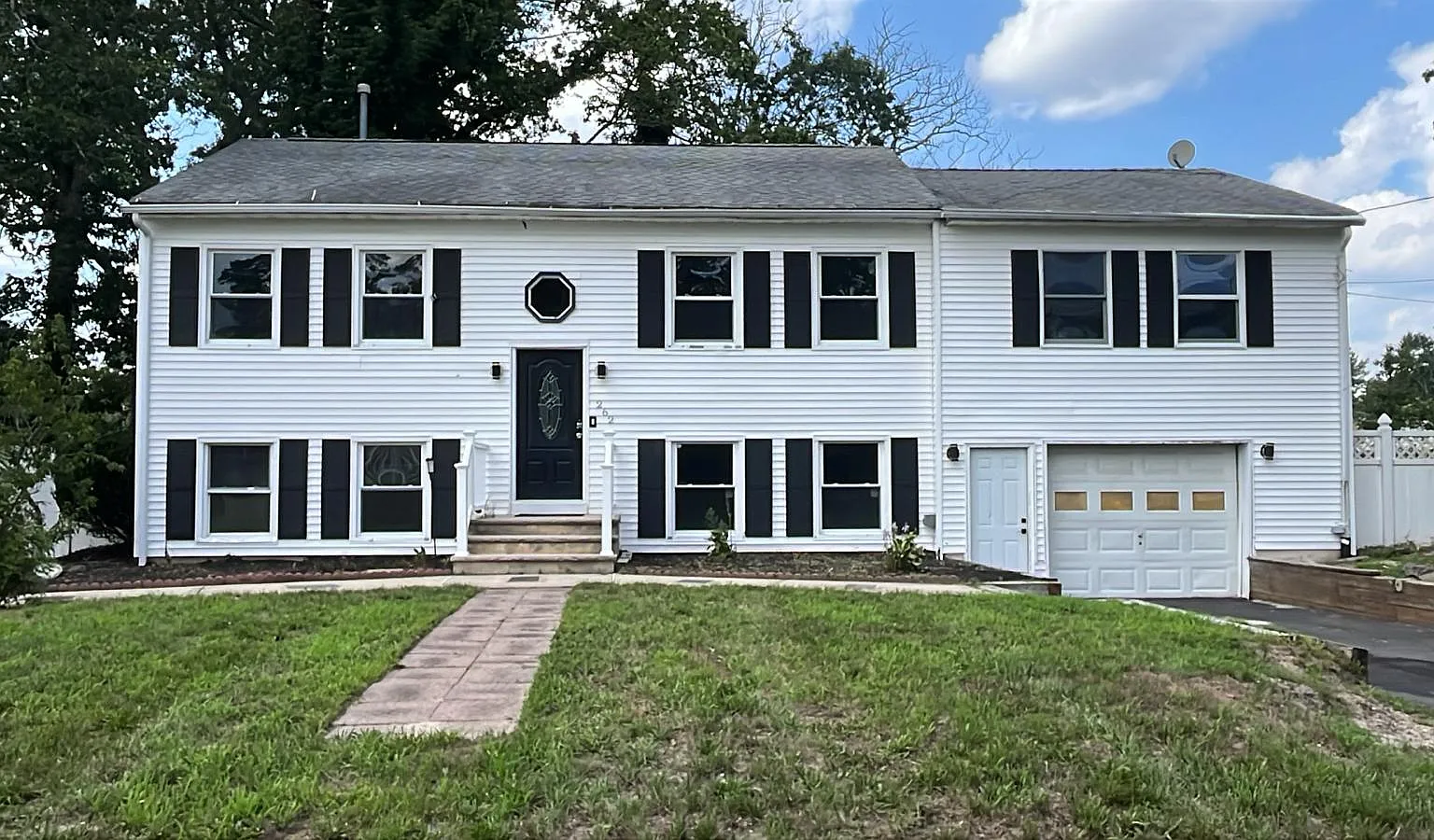 4 bed, 2136 sqft, $3,500 — Photo 1