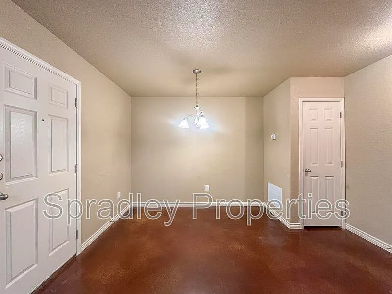 Southwood Hills — Photo 4