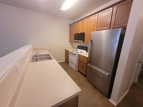 2nd image of 10806 Mathom Lndg APT 2