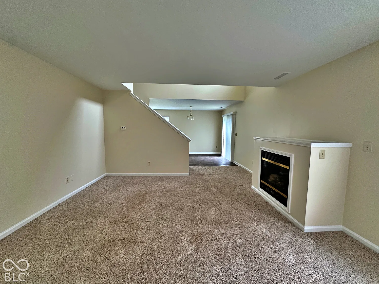 3 bed, 2.5 bath, 1623 sqft, $1,800 — Photo 4