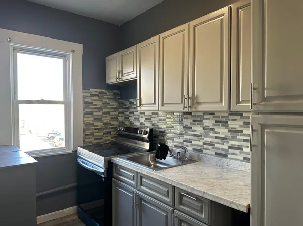 175 Phillips Ave #2, New Bedford, MA 02746