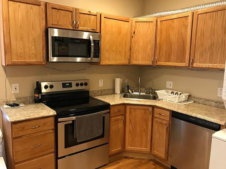 1st image of 4973 Magnolia Ave #1