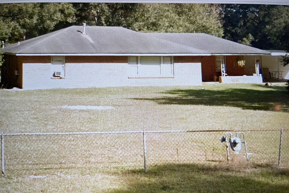 1st image of 17553 Highway 40 E