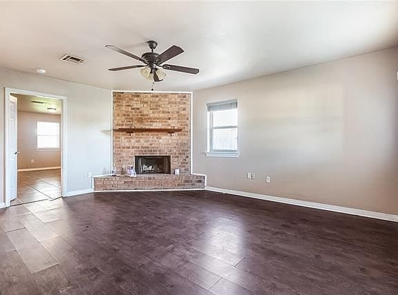2nd image of 3105 Shannon Dr