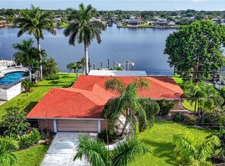 1802 Lakeview BLVD, NORTH FORT MYERS, FL 33903