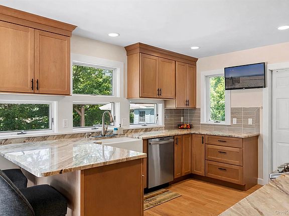 2nd image of 205 Pine Ave