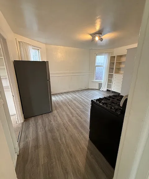 343 Lincoln Ave #1/2 — Photo 4