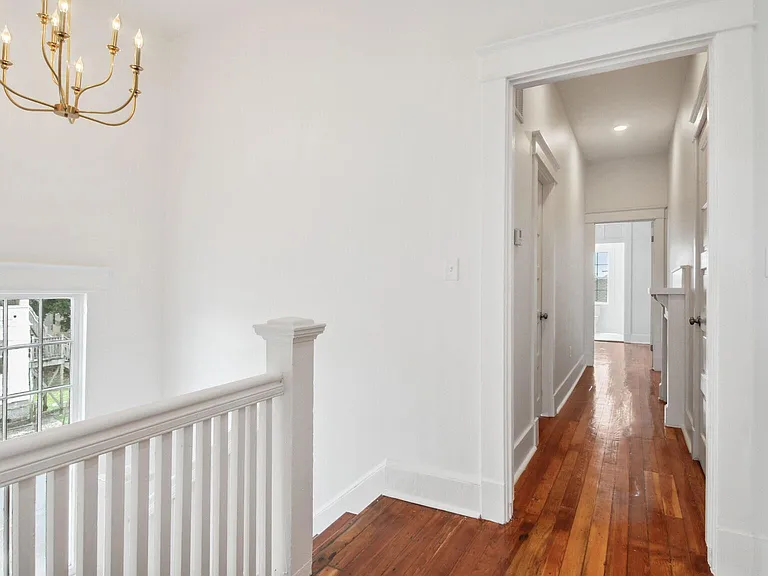 2500 Peniston St #2500 — Photo 15