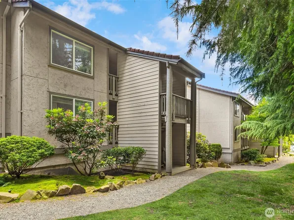 12715 NE 120th Street #C3, Kirkland, WA 98034