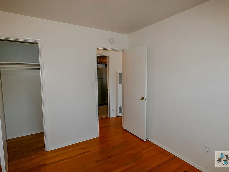 3430-3440 Del Rey St — Photo 15