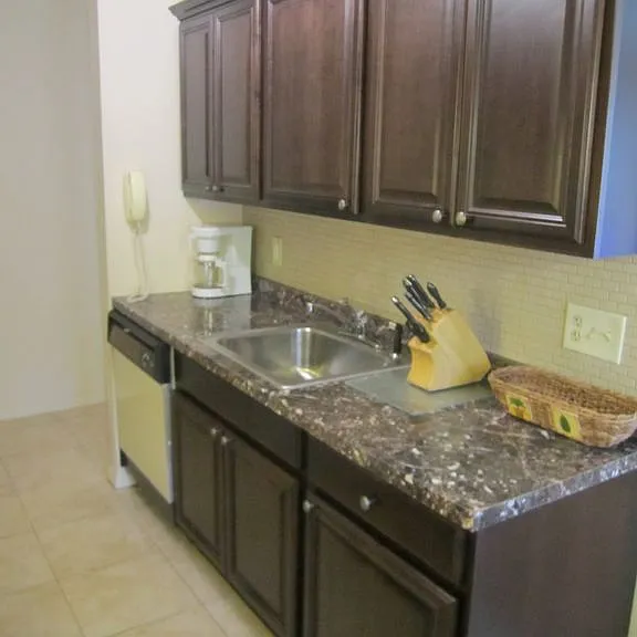 322 Regency Park Dr — Photo 3