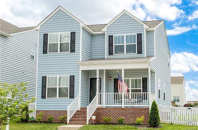 1st image of 701 Erin Crescent St