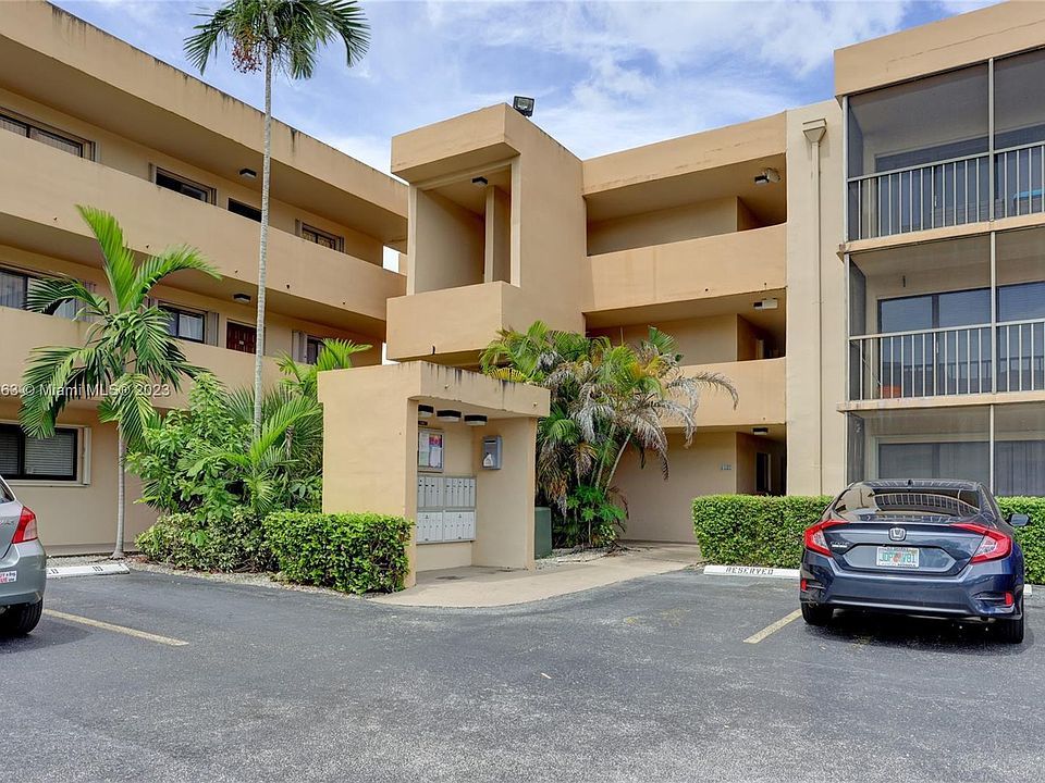 1st image of 8415 SW 107th Ave APT 315W