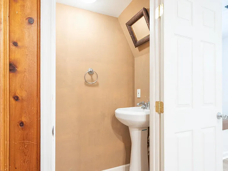 8518 Water Oak Rd — Photo 16