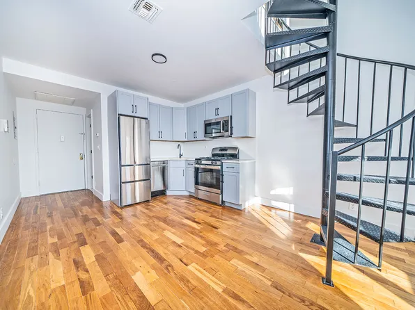 466 Pulaski Street image 1 of 12