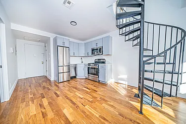 466 Pulaski Street, #4RD