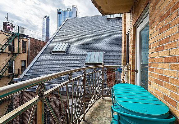 4th image of 18 Eldridge St APT 5B