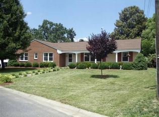 4817 Westhill Dr, Roanoke, VA 24018