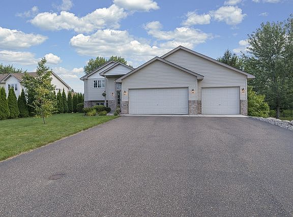 3rd image of 564 Arlo Ln