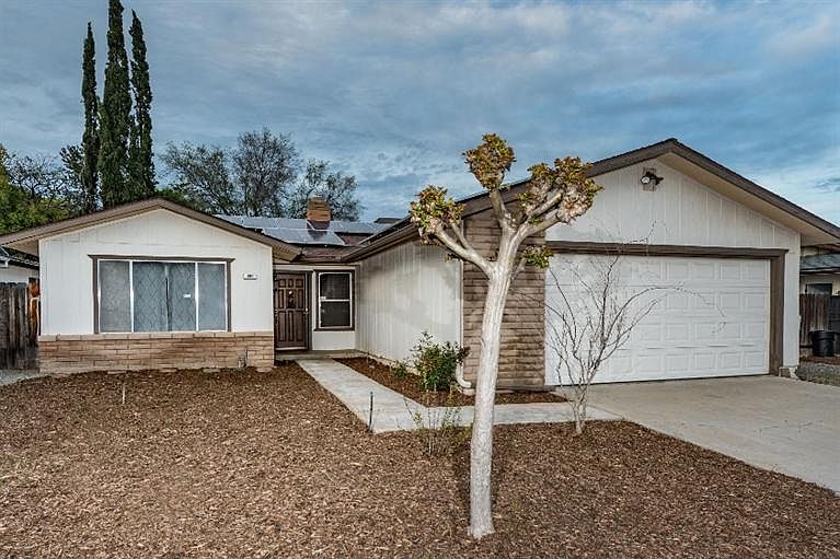 1st image of 260 W Los Altos Ave