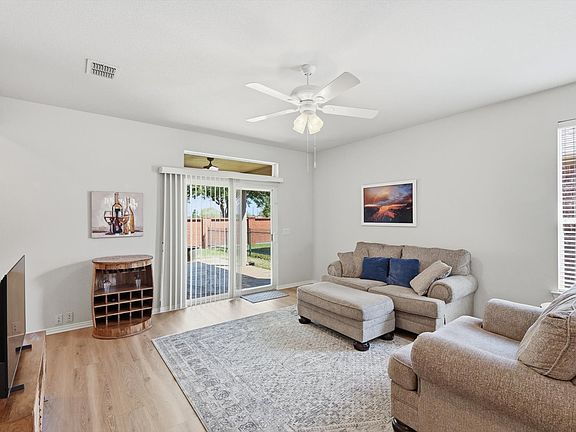 4th image of 334 Cascata Dr
