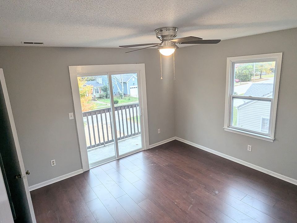 1st image of 395 Spring St SW