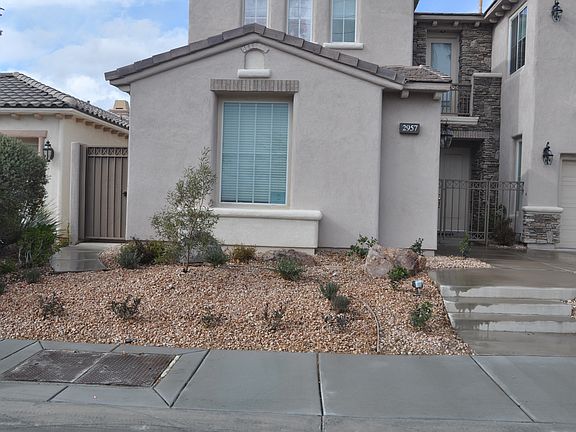 4th image of 2957 Red Springs Dr